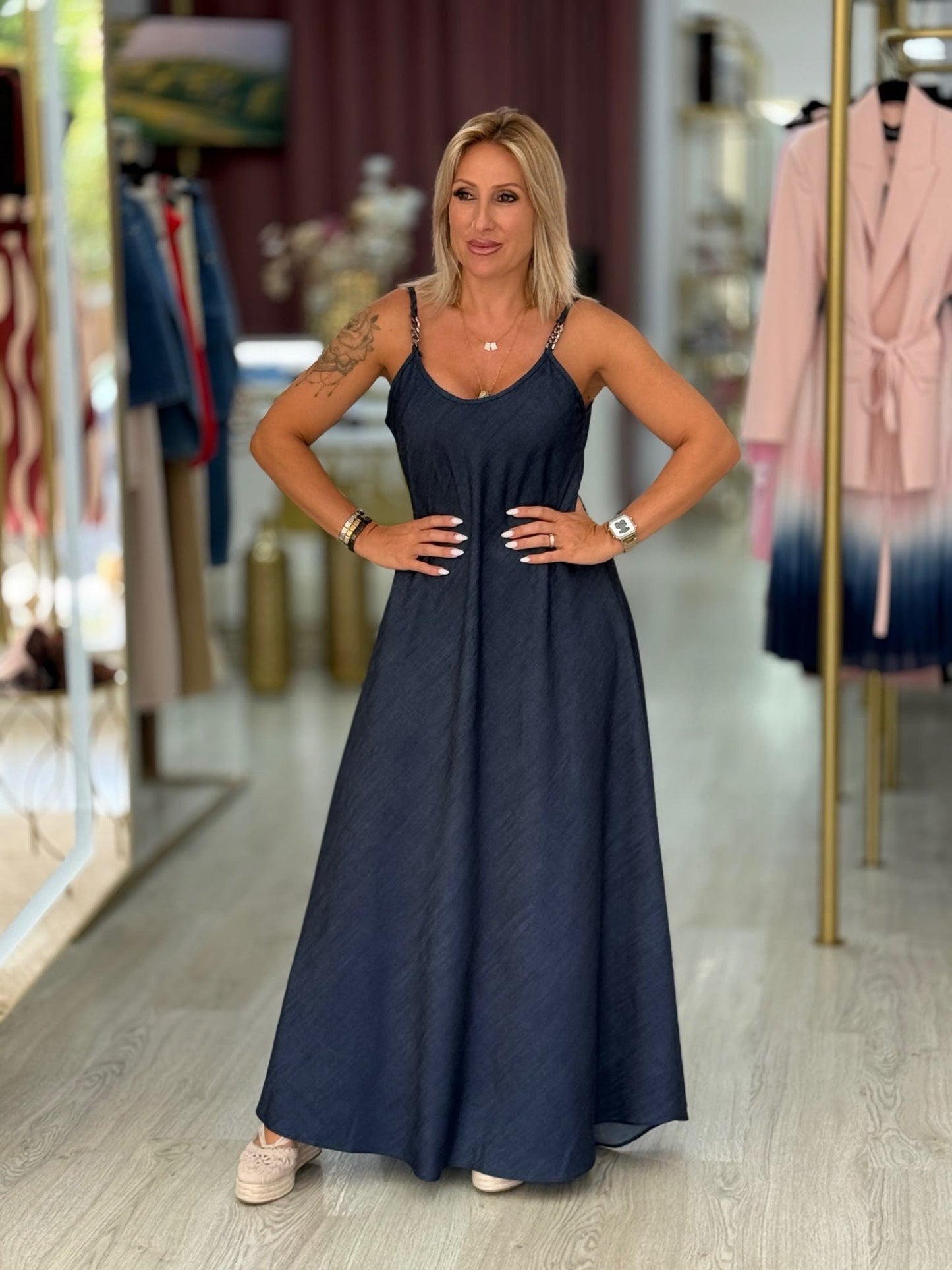 Vestido Comprido com Alças de Corrente