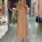 Vestido midi fluido com mangas em folho