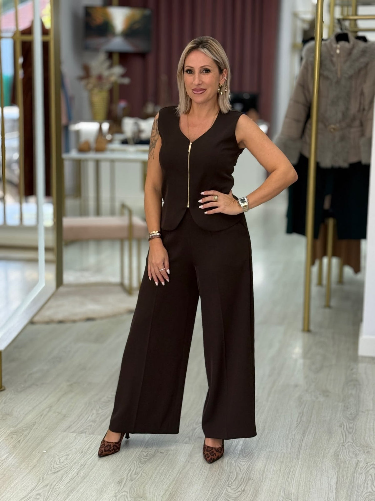 Colete com Fecho Dourado
