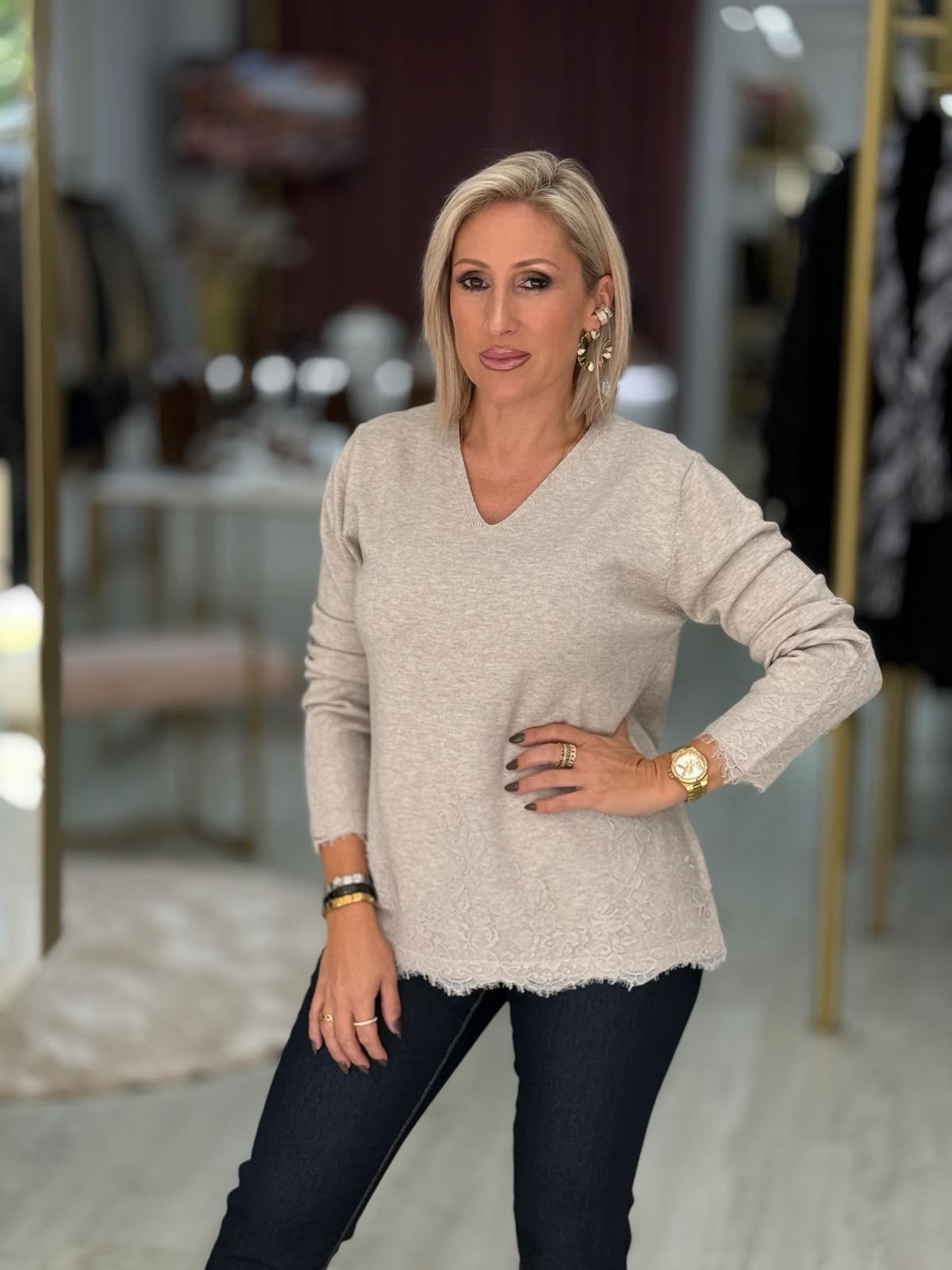 Camisola de malha com detalhe em renda (+ cores)