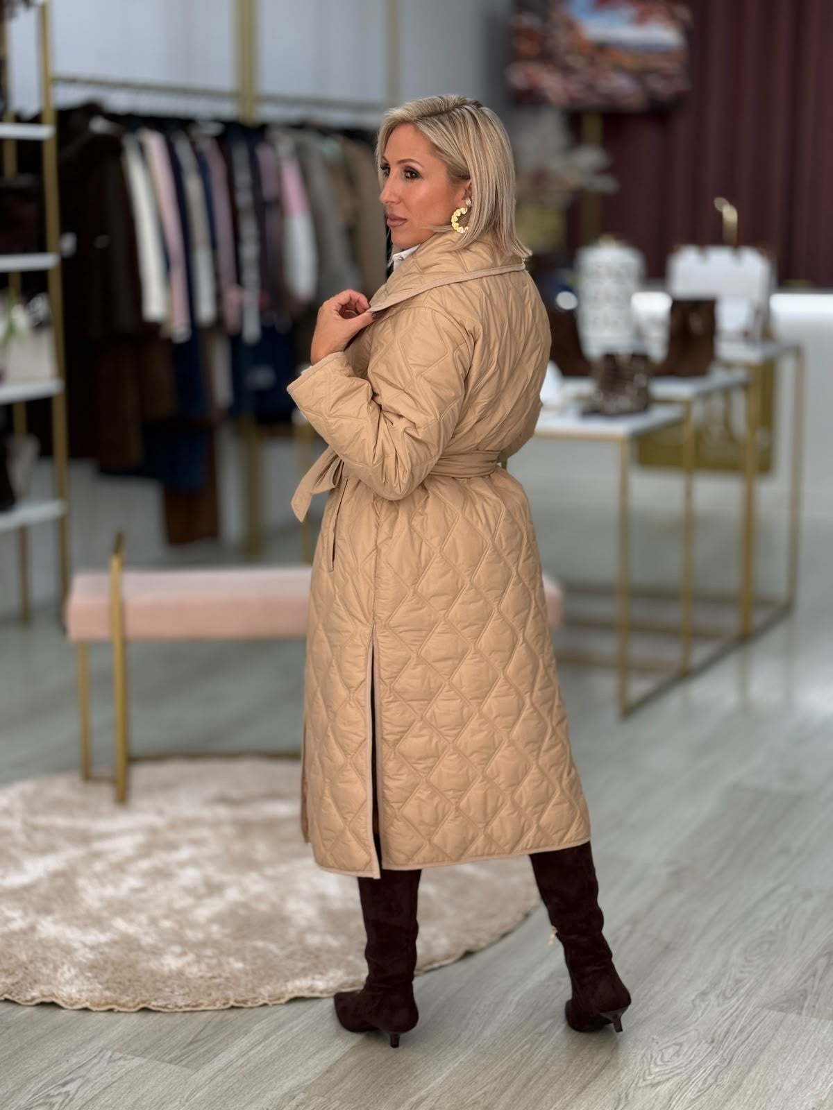 Parka comprida acolchoada com cinto (+ cores)