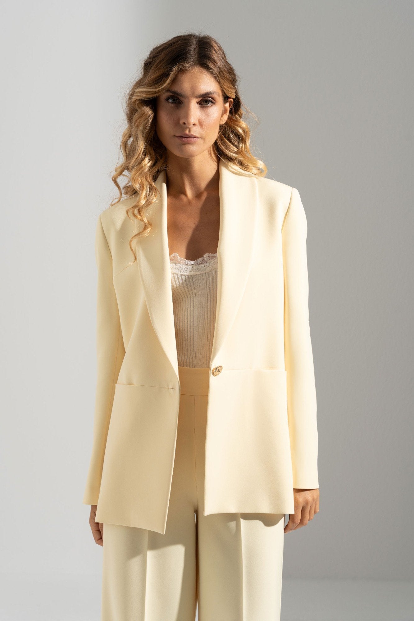 Blazer oversize com botões personalizados