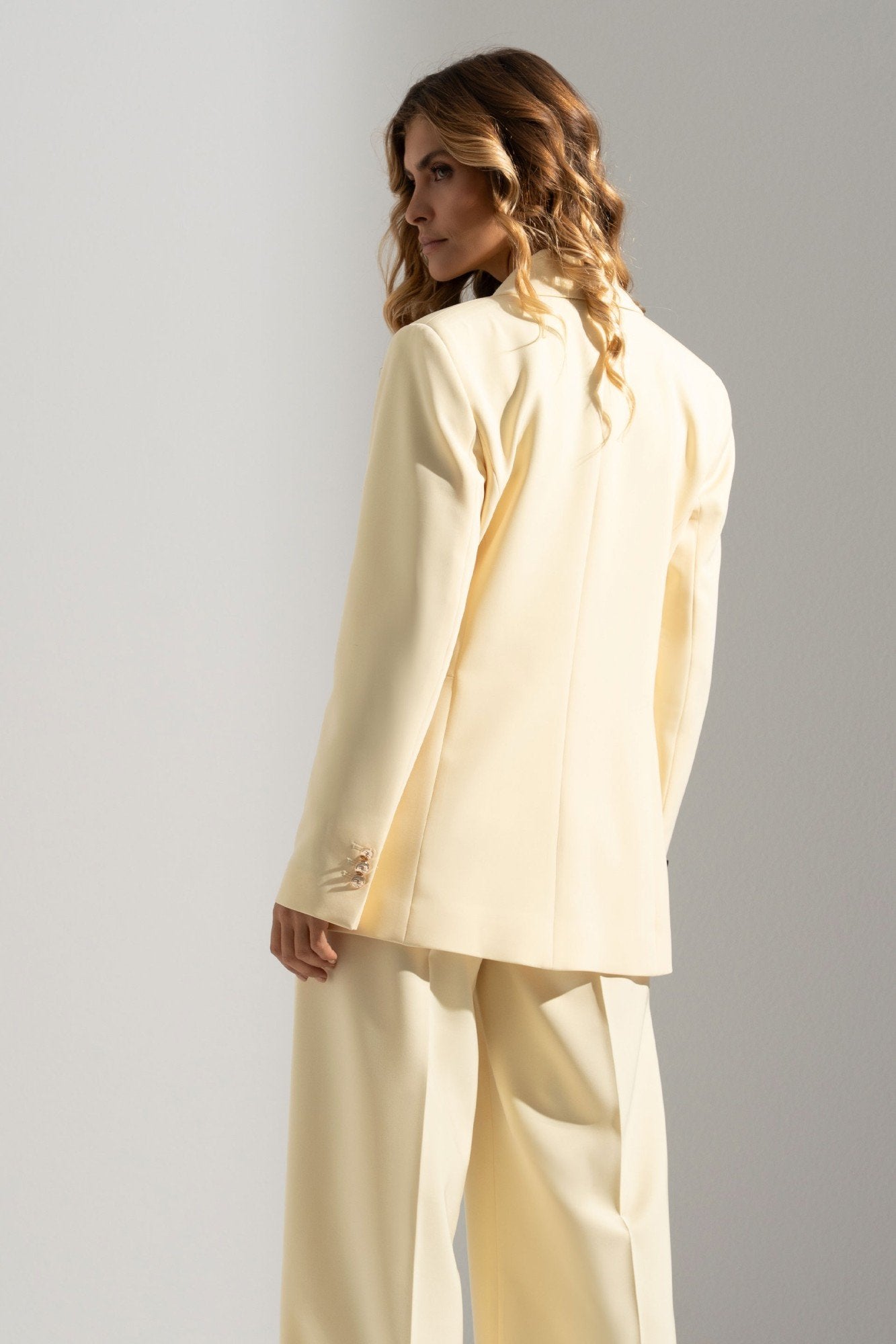 Blazer oversize com botões personalizados