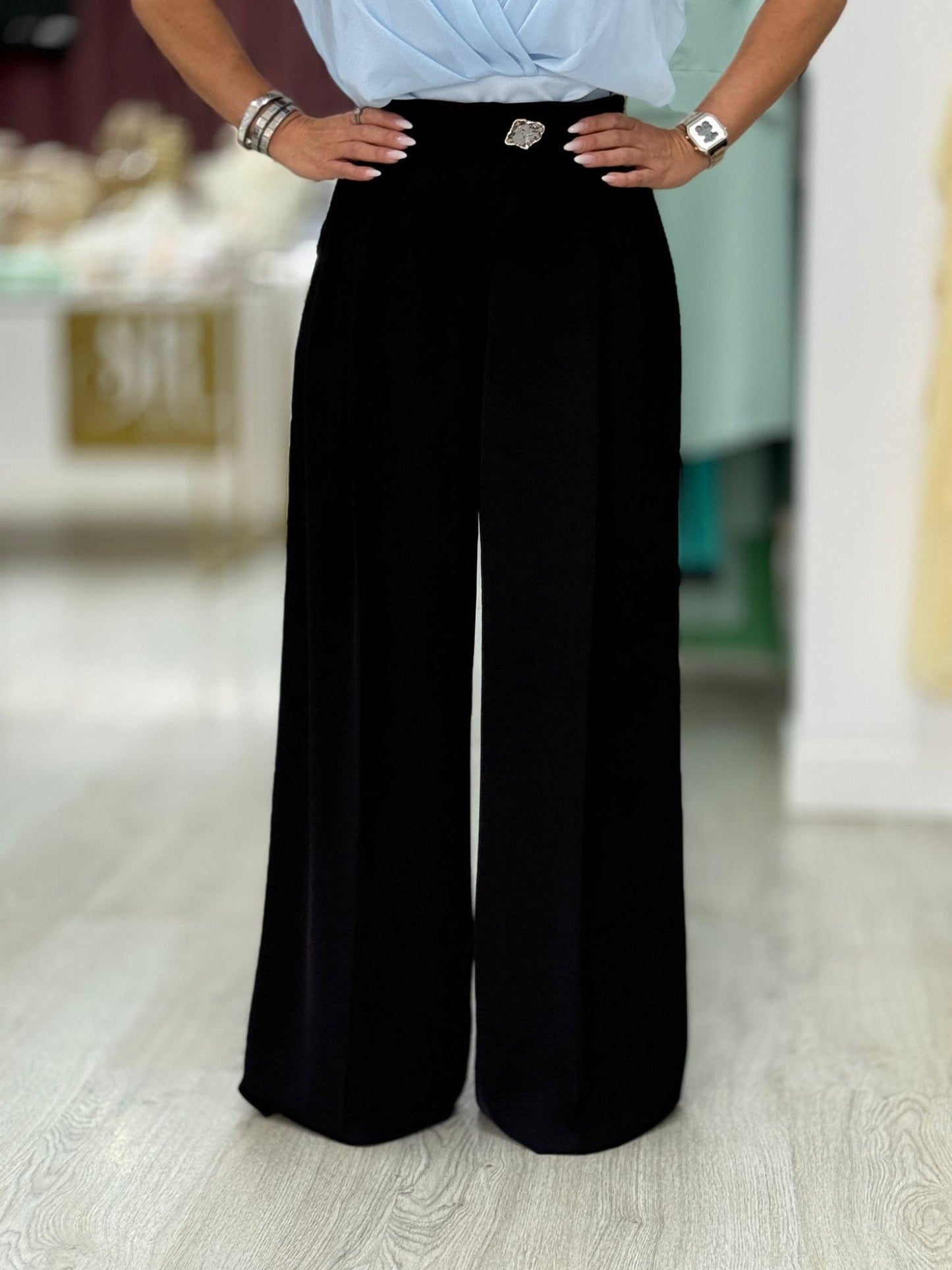 Calça wide leg com pregas