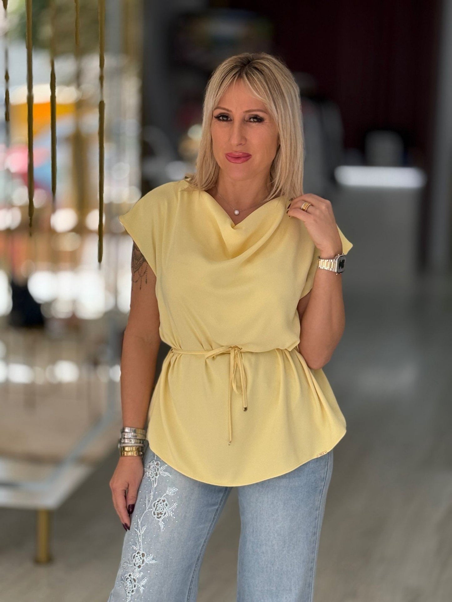 Top com cinto fino ajustável (+ cores)