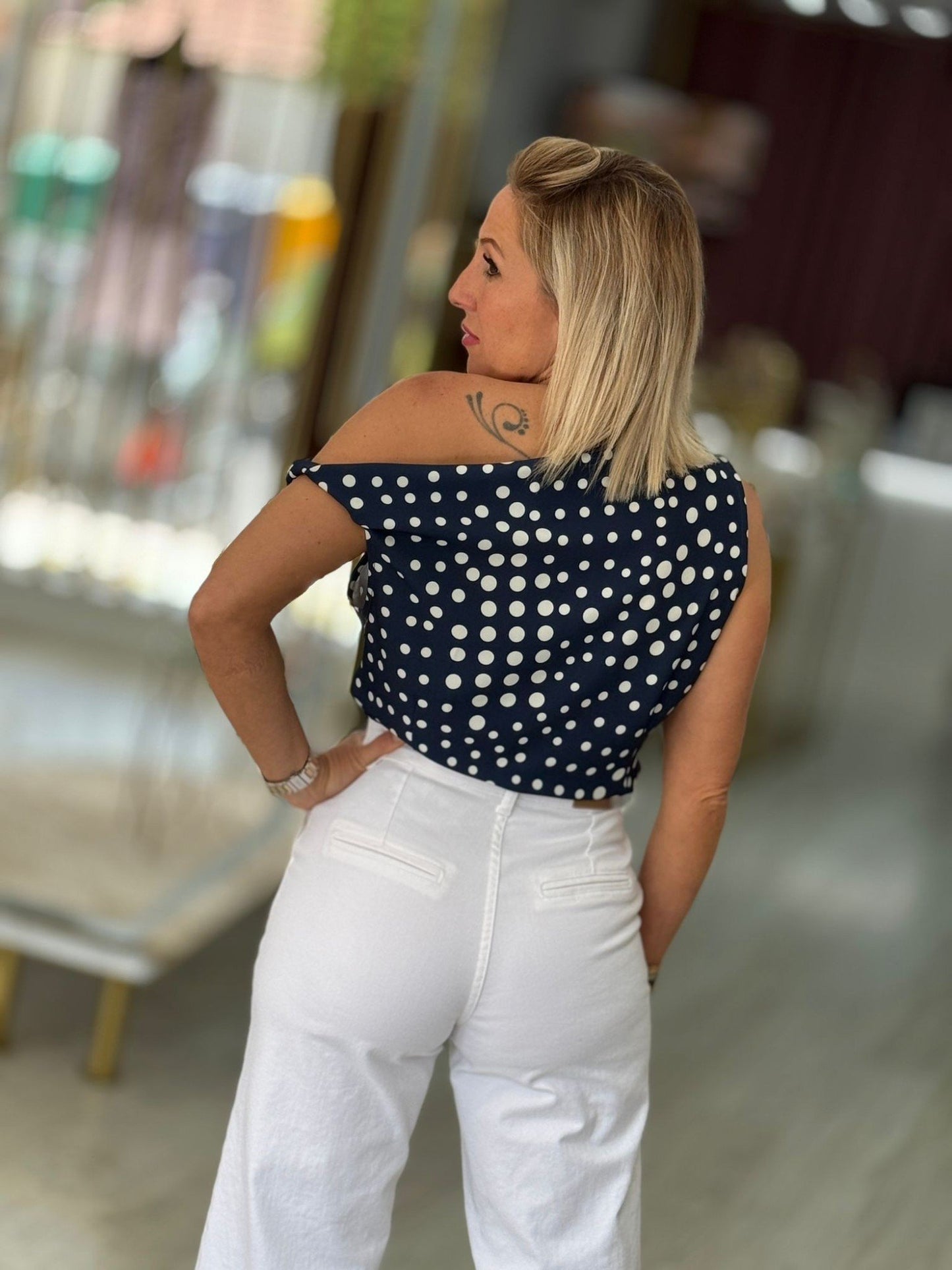 Top fluido de bolinhas com drapeado (+ cores)