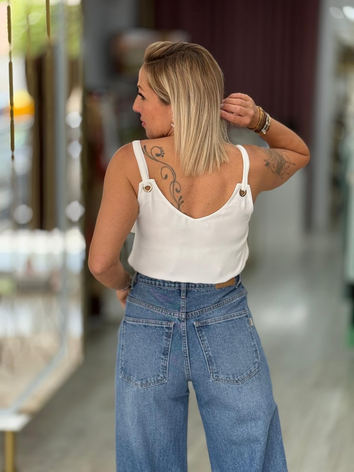 Top fluido de alças com detalhe ajustável (+ cores)