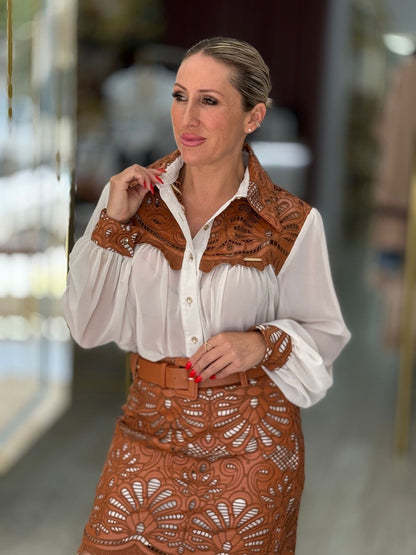 Camisa com bordados