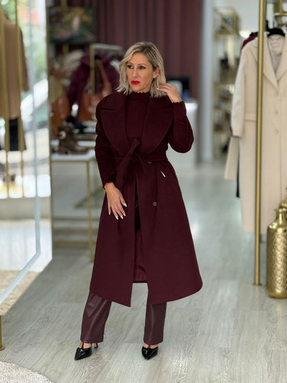 Casaco Comprido com Gola Ampla e Cinto