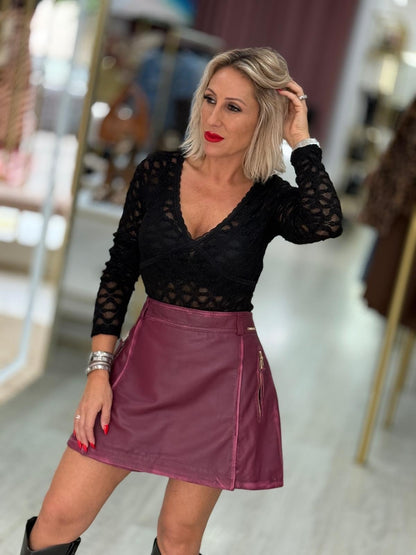 Saia Calção em Pele