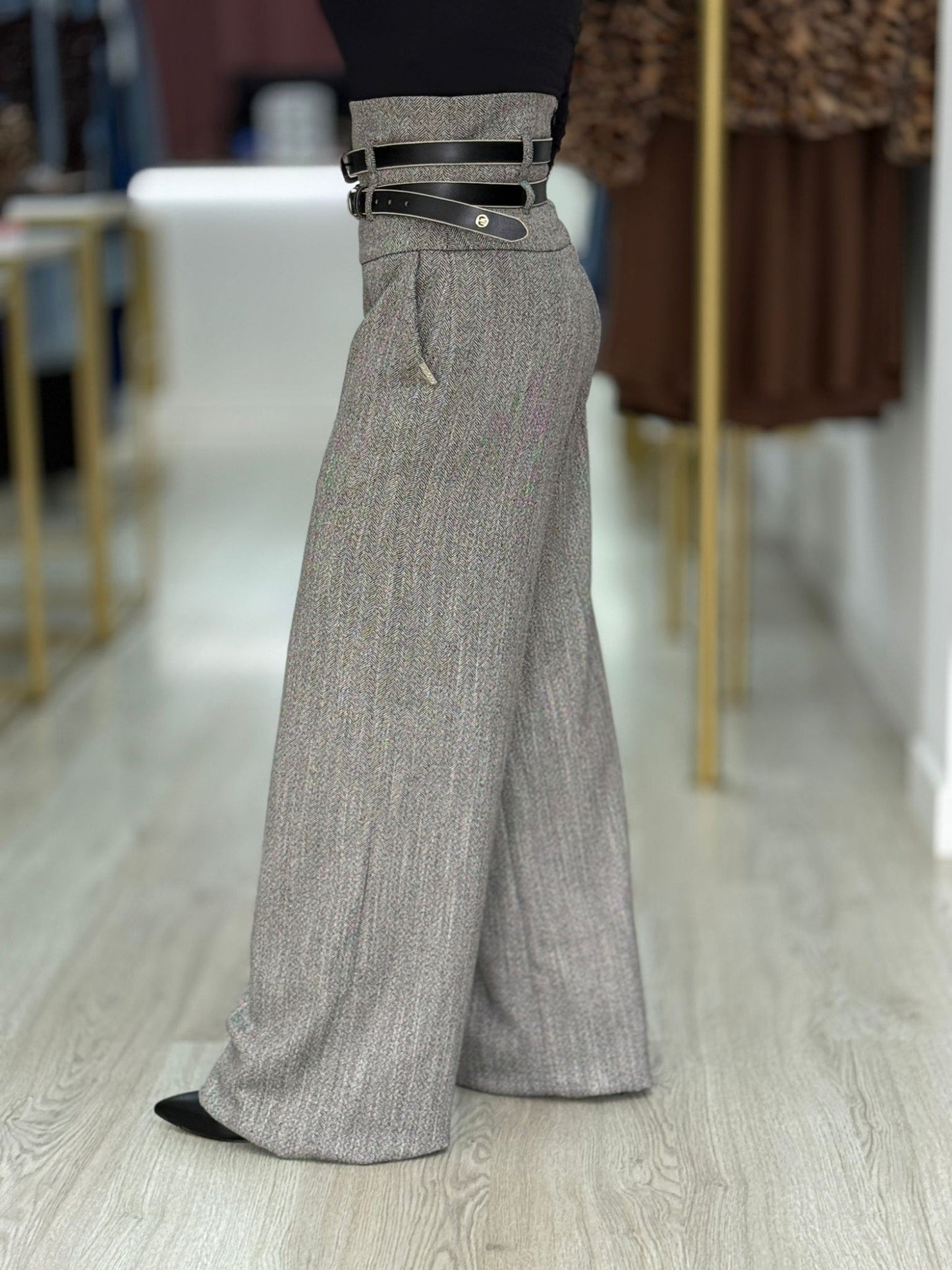 Calças em Espinha de Peixe com Cinto