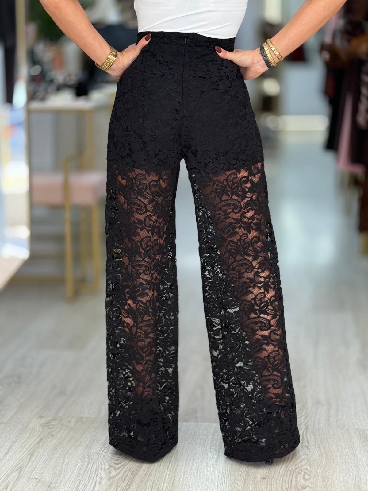 Calças em Renda com Forro (+ cores)