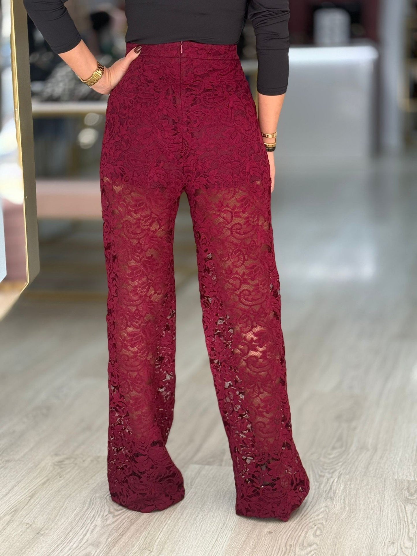 Calças em Renda com Forro (+ cores)