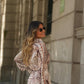 Camisa estampada animal em cetim