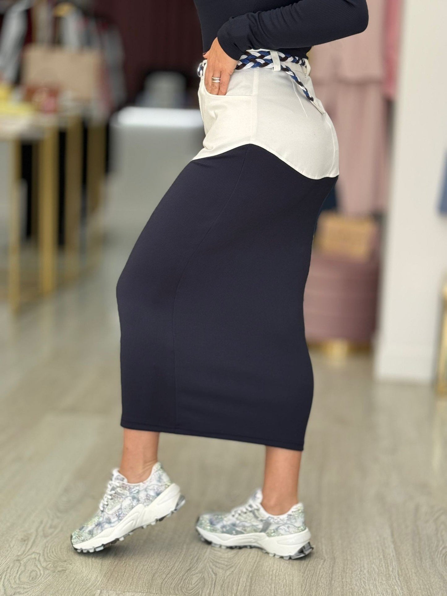 Saia Comprida com Tecidos Combinados