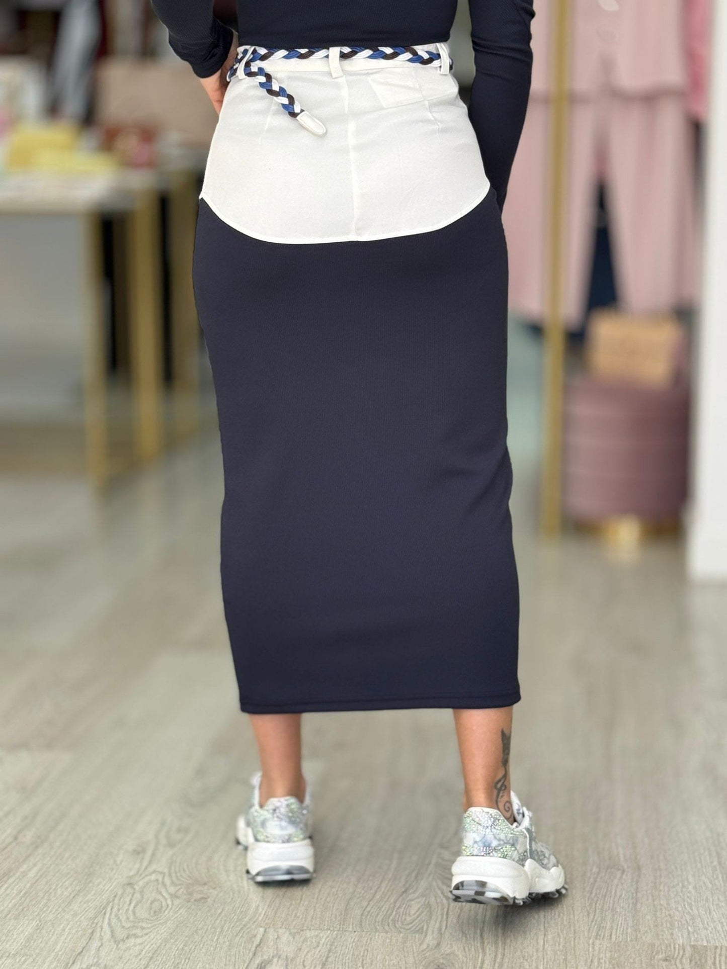 Saia Comprida com Tecidos Combinados