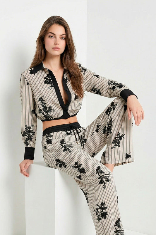 Camisa às Riscas com Bordado