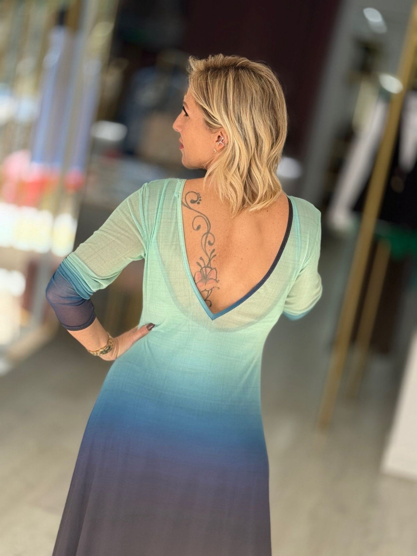 Vestido Comprido Estampado com Manga Comprida