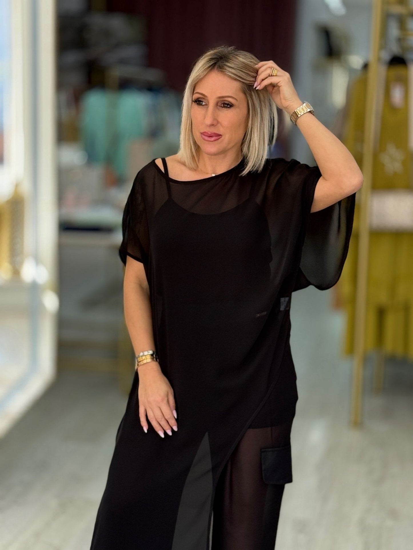 Top Assimétrico com Transparência Subtil (+ cores)