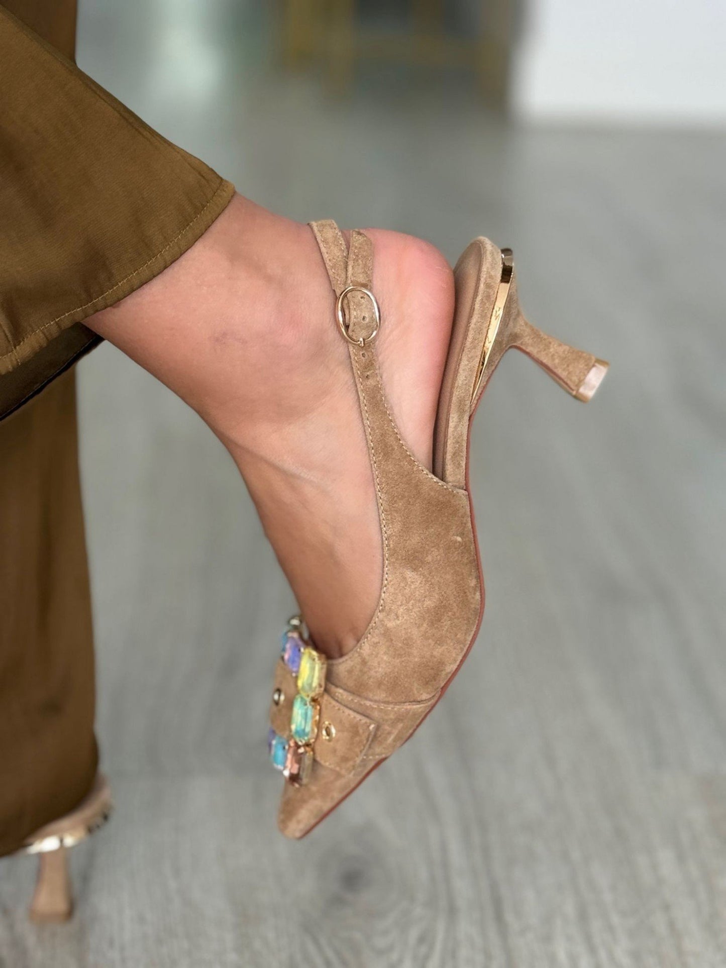 Sapatos com pedraria