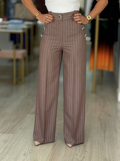 Calças risca diplomática