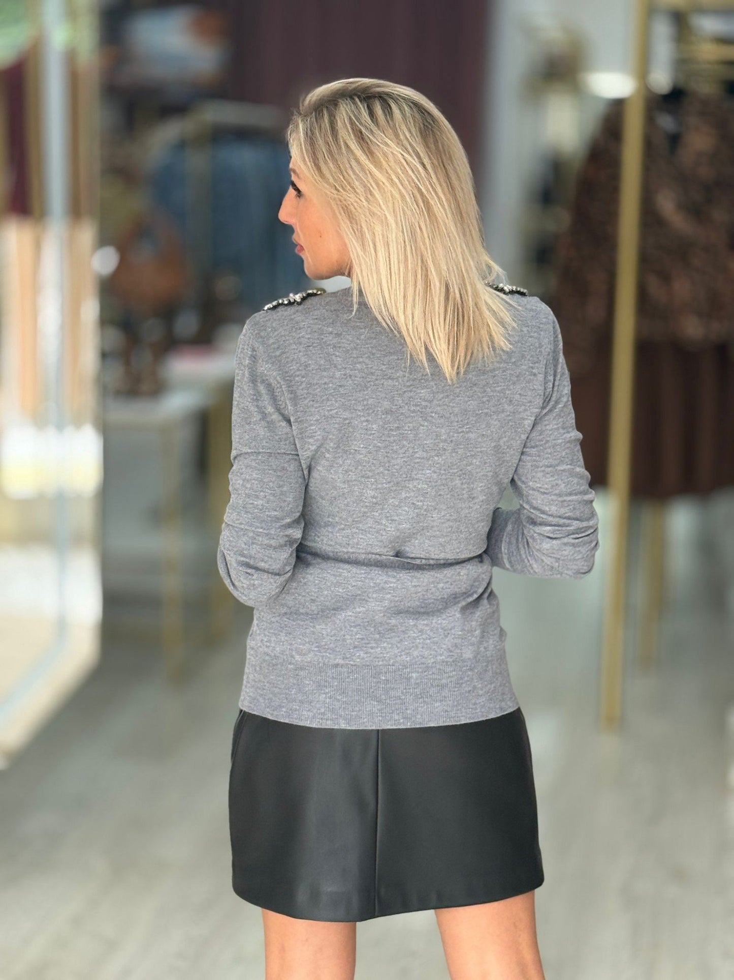 Camisola de trespasse com pedraria