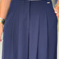 Calça curta wide leg com pregas frontais