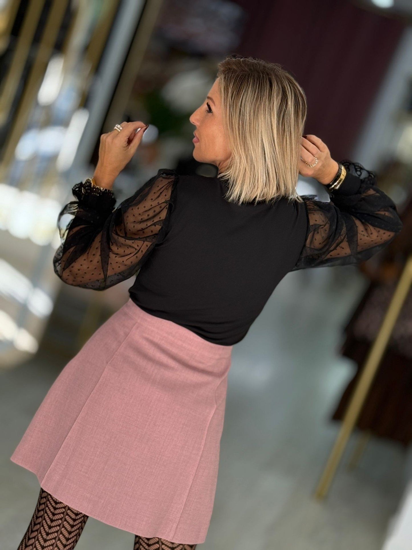 Blusa com mangas em tule plumeti