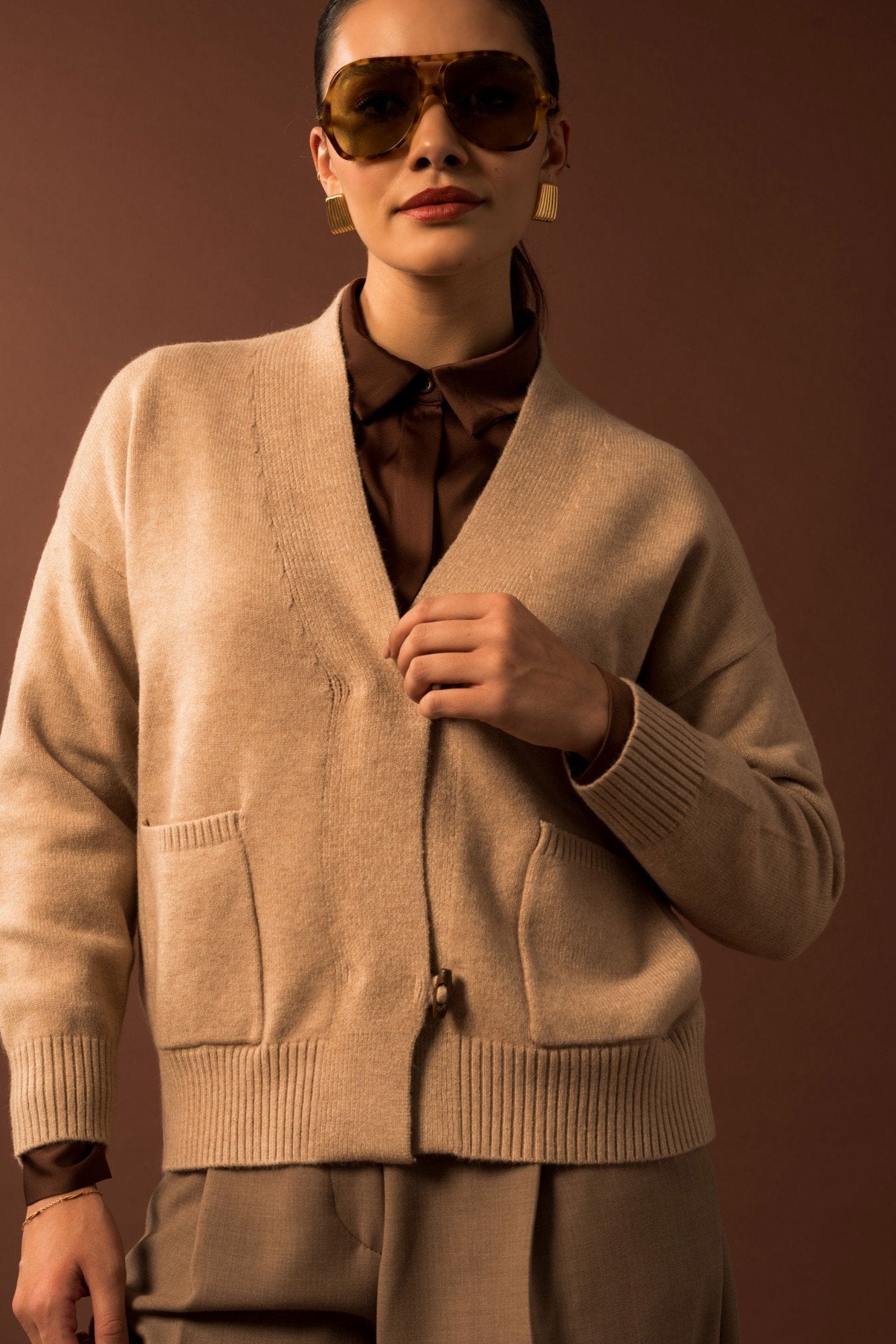 Casaco de malha com bolsos frontais (+ cores)