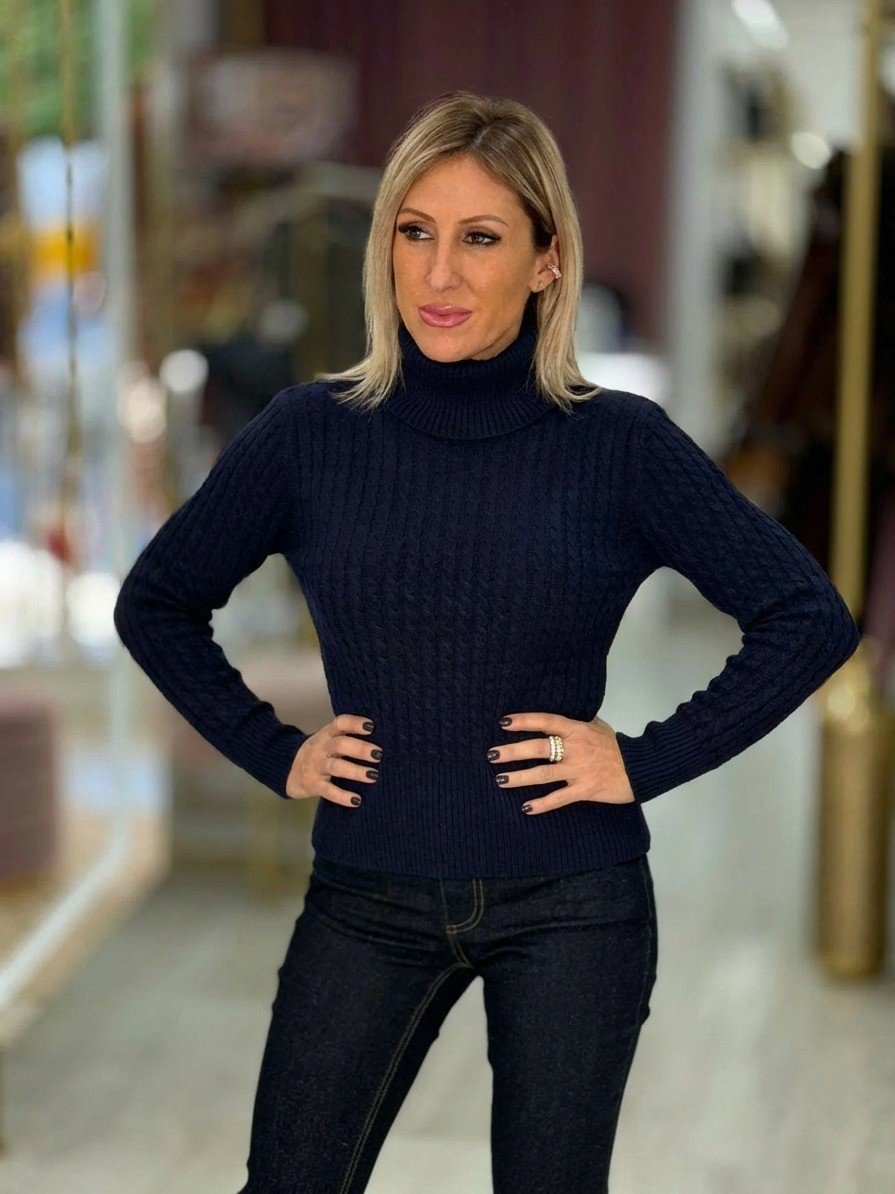 Camisola de gola alta em malha trabalhada (+ cores)