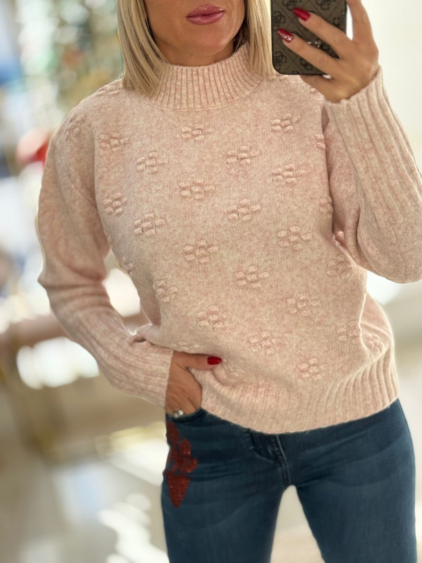 Camisola de malha com detalhe de relevo na frente (+ cores)