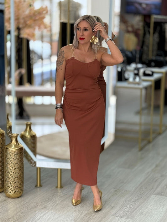 Vestido com alças em corrente