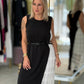 Vestido midi com tecido de renda na lateral a contrastar